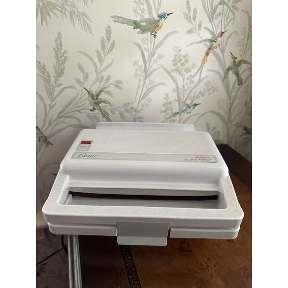 Vintage Oster Gold N' Crispy Belgian Waffle Maker 398E TESTED/ WORKING - Picture 4 of 8